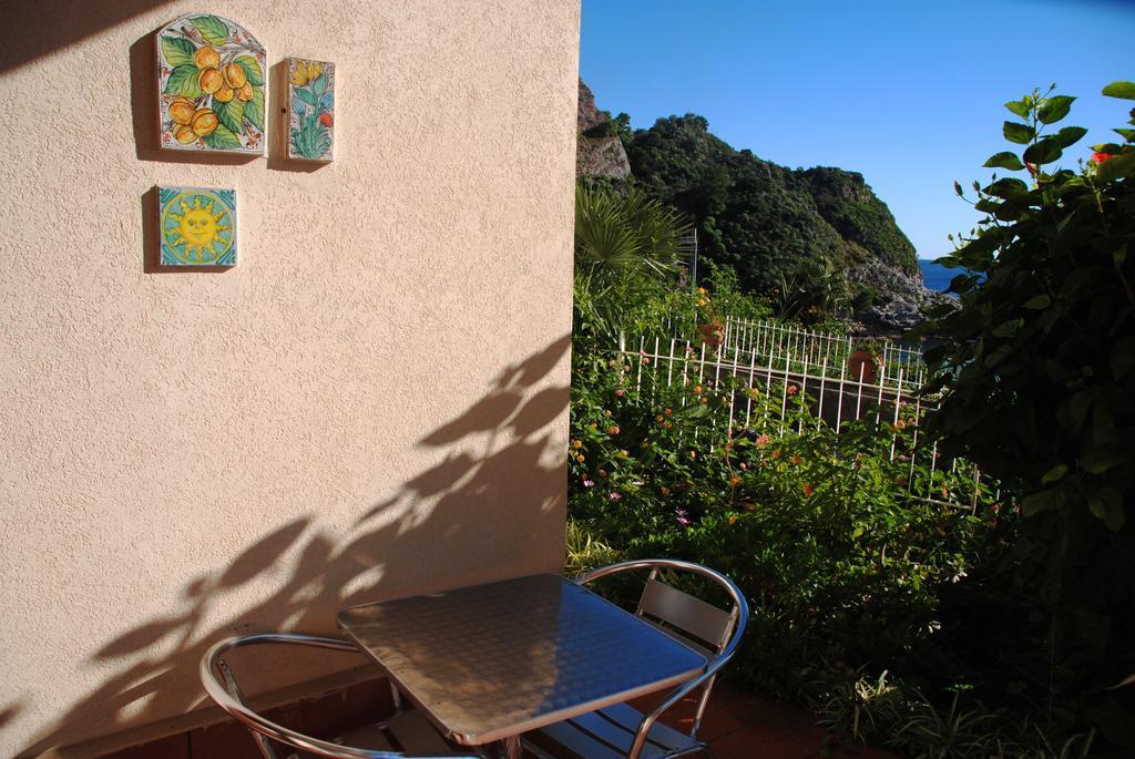 Taormina Isola Bella Apartment - Taormina Holidays Room photo